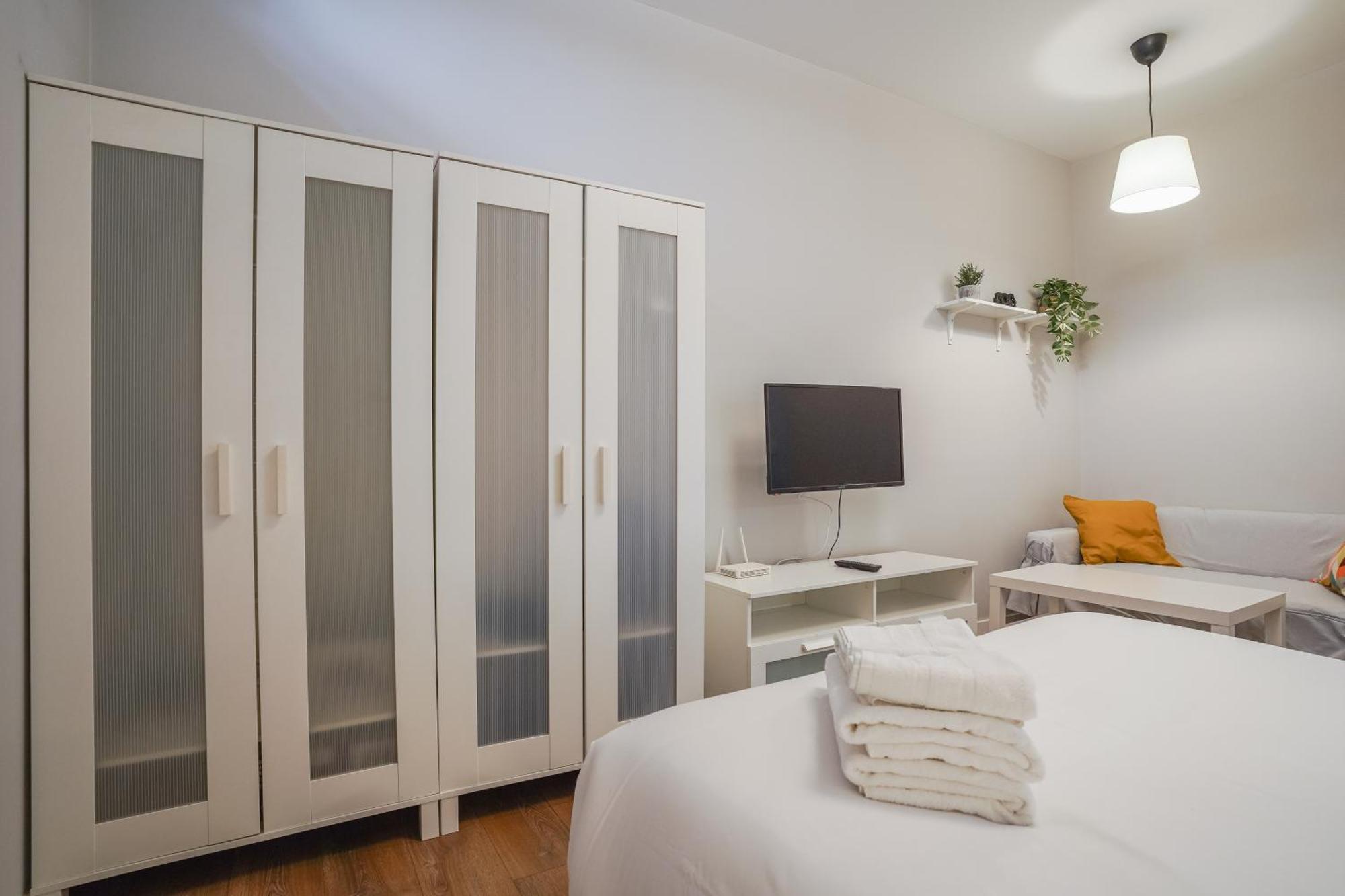 Cozy Apartment-1Bedroom 1Bathroom-Lavapies Мадрид Экстерьер фото