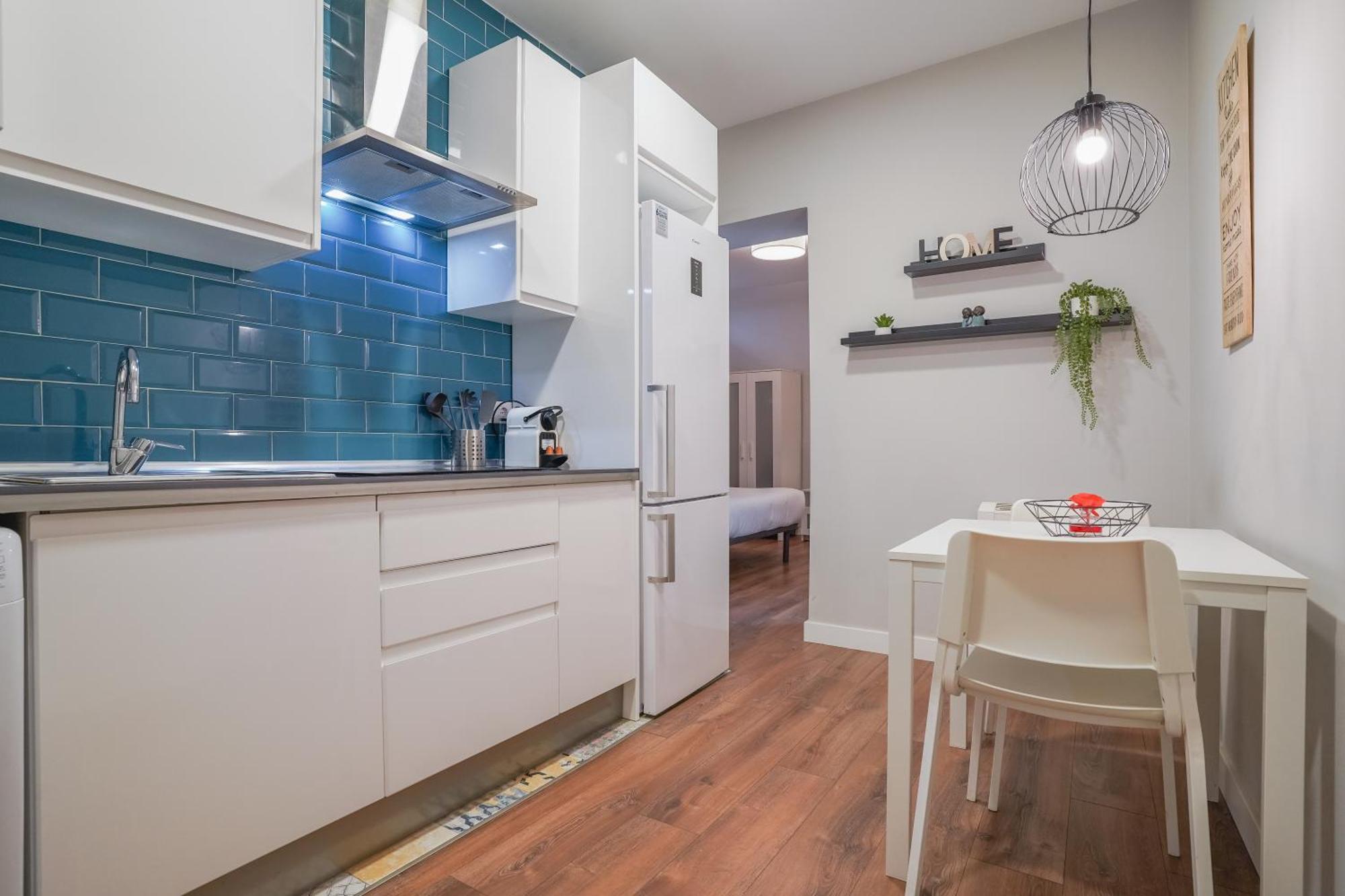 Cozy Apartment-1Bedroom 1Bathroom-Lavapies Мадрид Экстерьер фото